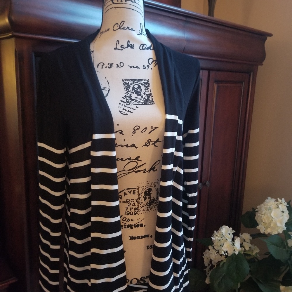 Vince Camuto Open Cardigan
